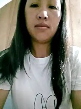 Lisa-aa online show from April 2026 09:57:02 PM