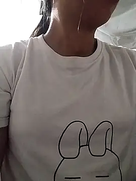 Lisa-aa online show from April 2026 09:08:02 PM