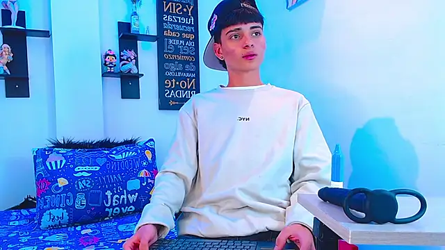 milo hot  online show from April 2026 09:31:01 PM