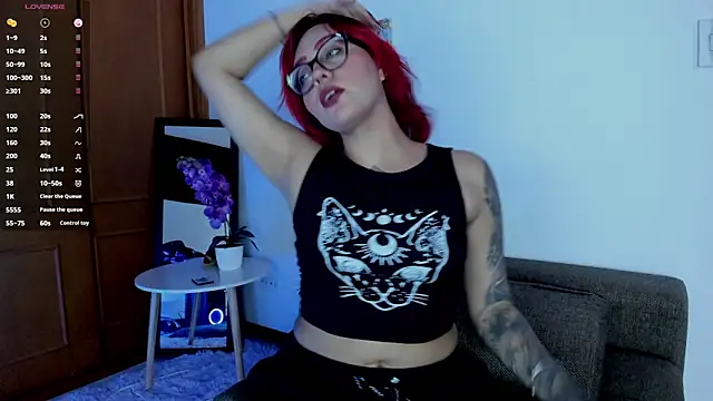 Violett Sykes online show from April 2026 10:04:02 PM