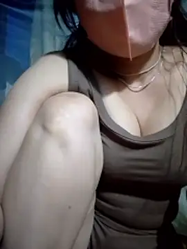 Mi-Naney online show from April 2026 10:43:01 PM