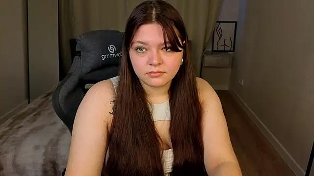 Evelyne Loo online show from April 2026 01:22:02 AM