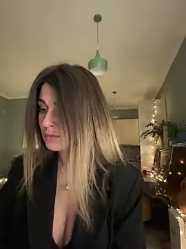 Rita Tease online show from April 2026 06:03:01 PM