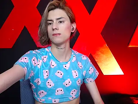 AlanFox1 online show from April 2026 01:33:02 PM