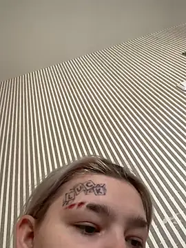 KimCarr online show from April 2026 10:51:01 AM