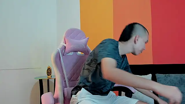 Rowan Cley online show from April 2026 08:09:02 PM