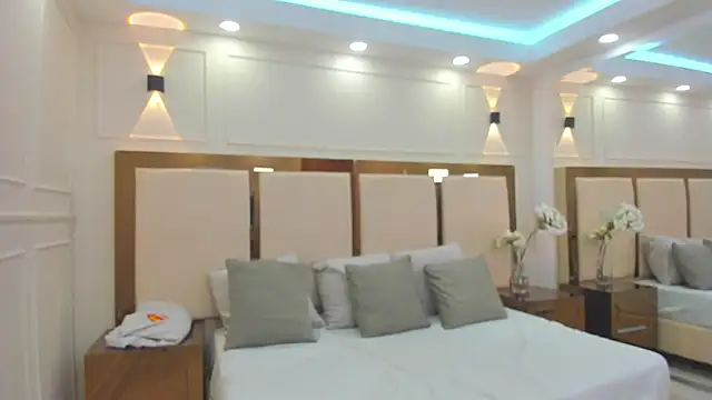 Isabelagomez2 online show from April 2026 10:43:01 PM