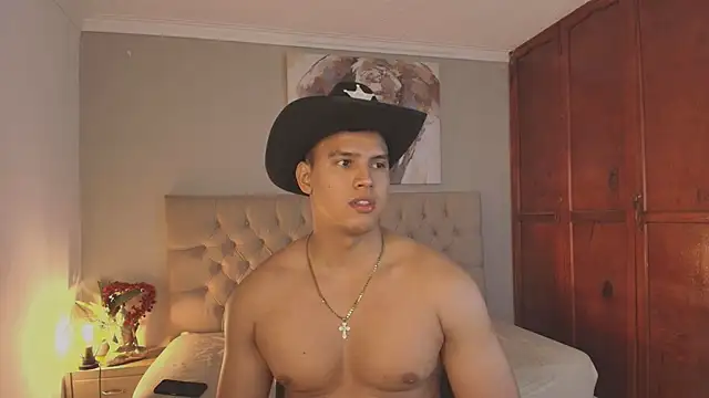 Maxi and Ares online show from April 2026 08:09:02 PM