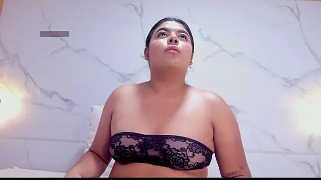 dakota tucci online show from April 2026 07:45:01 AM