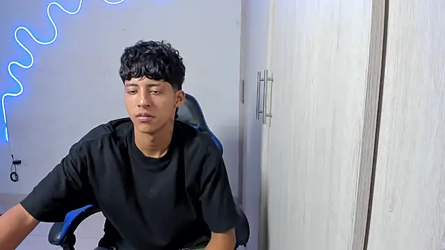 dante martinez online show from April 2026 08:15:02 PM