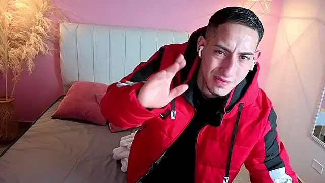 jhan vassilis online show from April 2026 06:00:01 PM