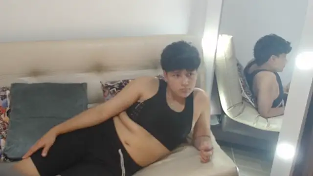 BlakeTaylor21 online show from April 2026 06:14:02 PM