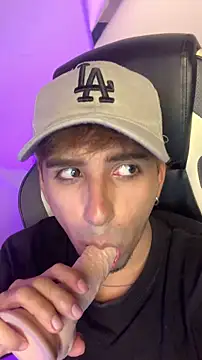 JeremySanders1  online show from April 2026 05:02:02 AM