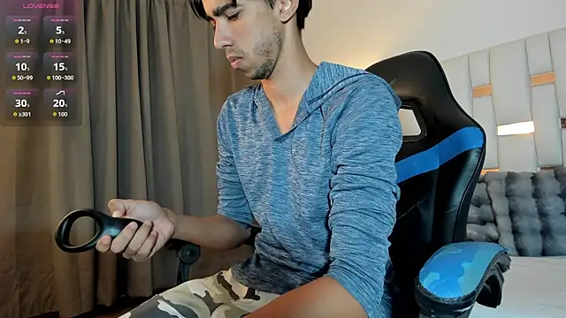 Alessandro Abruzzo online show from April 2026 12:05:02 PM