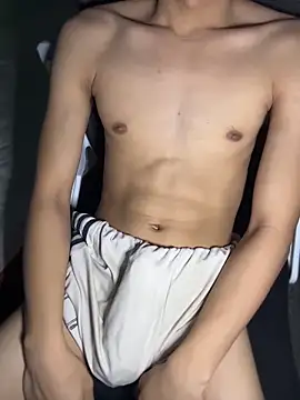 tuanhip online show from April 2026 03:10:02 AM