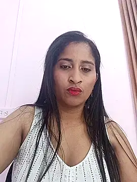 SofiaMendez1  online show from April 2026 03:23:01 PM