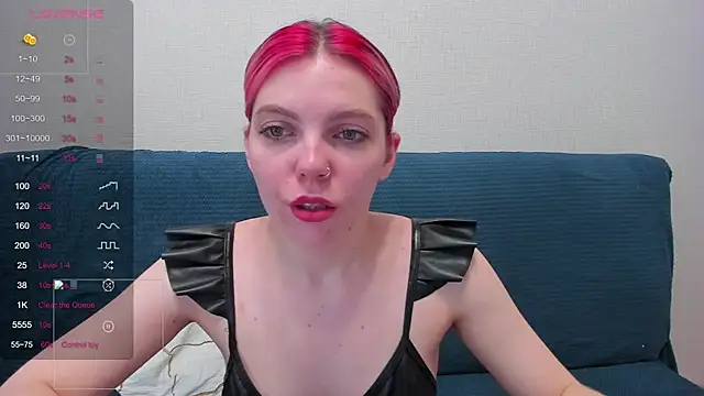 Snapshot of Marie_Reyess chatting on June 2026 05:30:01 AM Marie Reyess online show from June 2026 05:30:01 AM