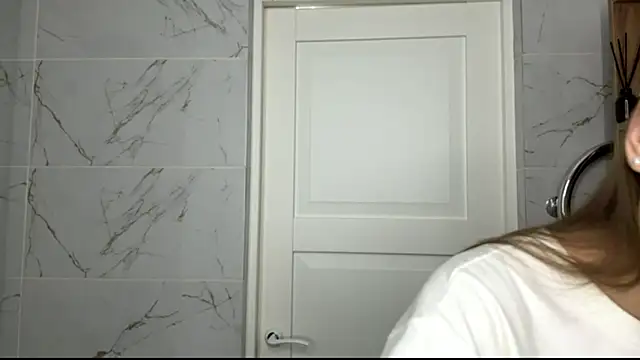 PollyRysh online show from April 2026 10:09:02 AM