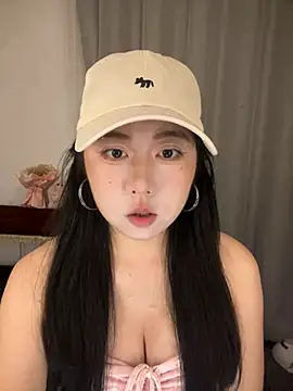 ooooBaby129 online show from April 2026 01:15:01 PM