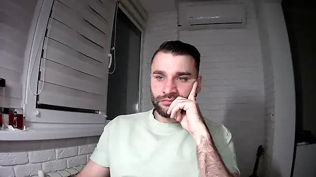 DaddySlava online show from April 2026 05:10:01 PM