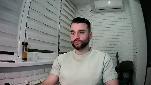 DaddySlava online show from April 2026 06:08:02 PM