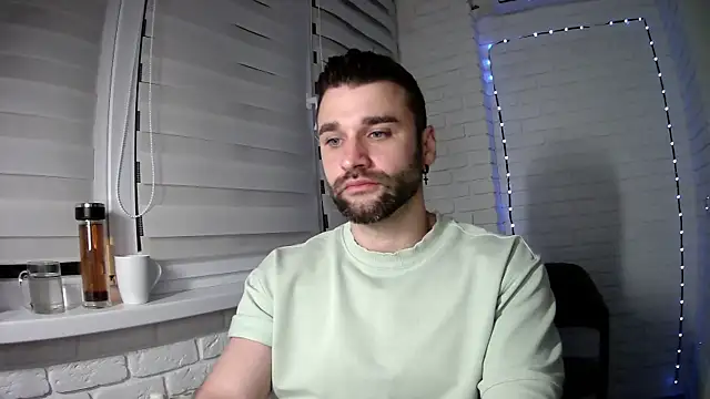 DaddySlava online show from April 2026 07:58:01 PM