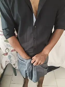 Snapshot of pinkdickmallu chatting on June 2026 07:43:02 AM pinkdickmallu online show from June 2026 07:43:02 AM