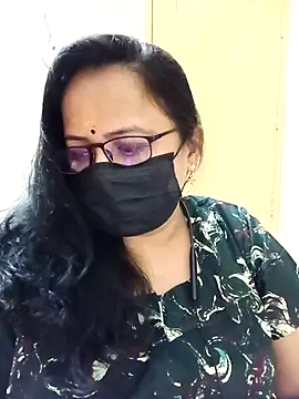 monisha cam online show from April 2026 08:02:01 PM