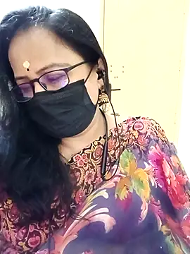 monisha cam online show from April 2026 07:06:02 PM