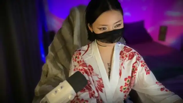 rin night online show from April 2026 07:52:02 PM