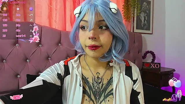 kaoriabyzz  online show from April 2026 08:57:01 PM