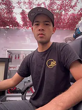 Mr Yonder online show from April 2026 12:46:02 PM