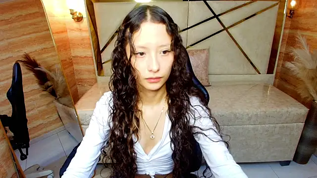 abby  r online show from April 2026 12:42:01 PM