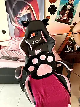 zaraywhitmore online show from April 2026 06:24:02 PM