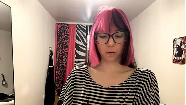 WifeAileen online show from April 2026 06:36:01 AM