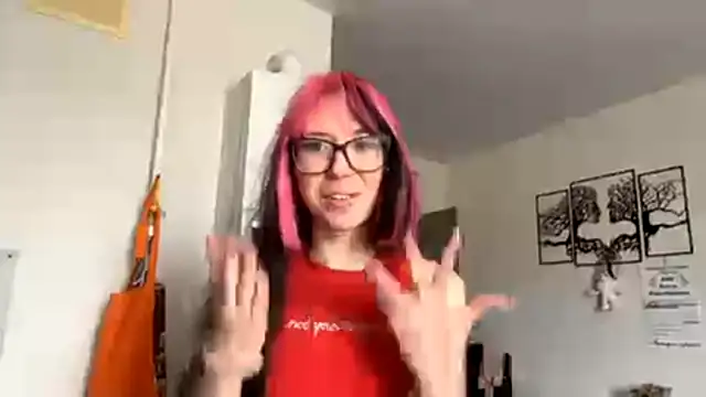 WifeAileen online show from April 2026 07:03:01 AM