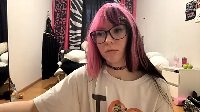 WifeAileen online show from June 2026 10:17:01 AM