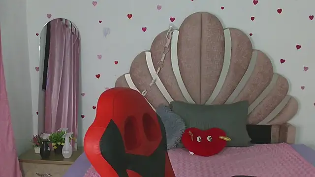 elio fox online show from April 2026 11:47:01 AM