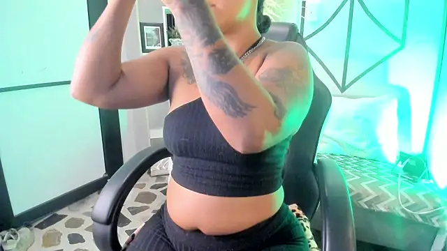 LexiAdamss online show from April 2026 12:30:02 PM