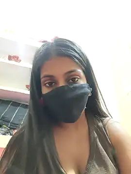 shreyaverma899 online show from April 2026 05:27:01 PM