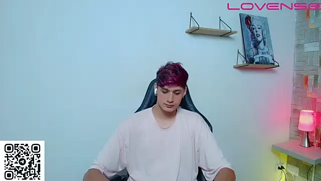flaquito    online show from June 2026 08:45:01 PM