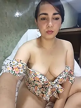 Emily Divi69 online show from April 2026 12:16:02 AM