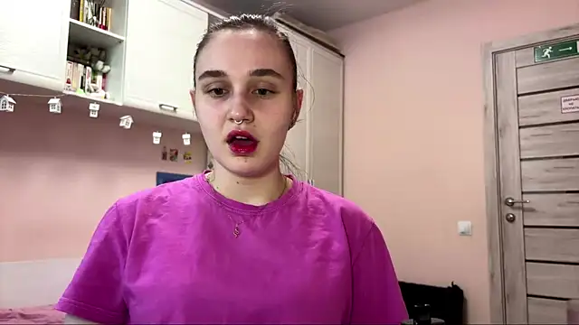 NoraSweetie online show from April 2026 03:16:01 PM