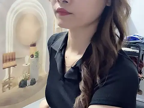    Nami    online show from April 2026 12:33:01 PM