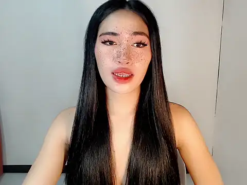 Snapshot of urasiankylie chatting on April 2026 04:56:02 PM urasiankylie online show from April 2026 04:56:02 PM
