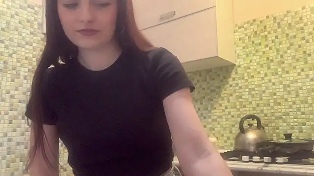 KikiAmino online show from April 2026 05:11:01 PM