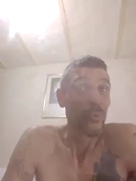 Guillelp online show from May 2026 01:56:01 AM