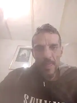 Guillelp online show from May 2026 03:56:02 AM