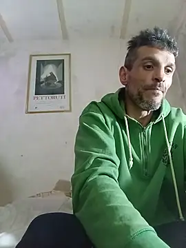 Guillelp online show from July 2026 01:25:01 AM