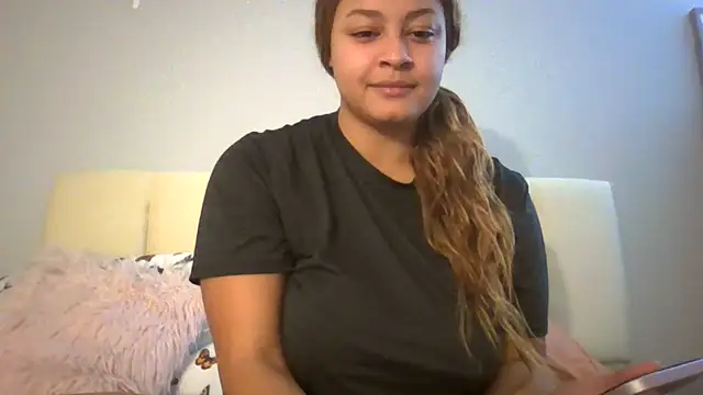 madzbailey online show from April 2026 04:28:02 PM